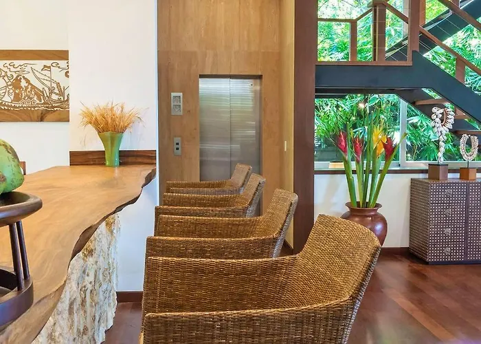 The Luxe Bali - Luxury 3 Bedroom Cliff Ocean Edge