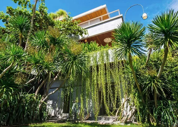 The Luxe Bali - Luxury 3 Bedroom Cliff Ocean Edge *