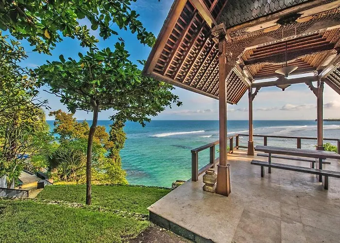 The Luxe Bali - Luxury 3 Bedroom Cliff Ocean Edge فيلة